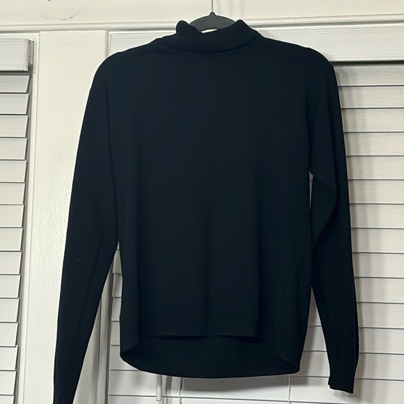 Reference Point Black Turtleneck Ribbed - Picture 1 of 2